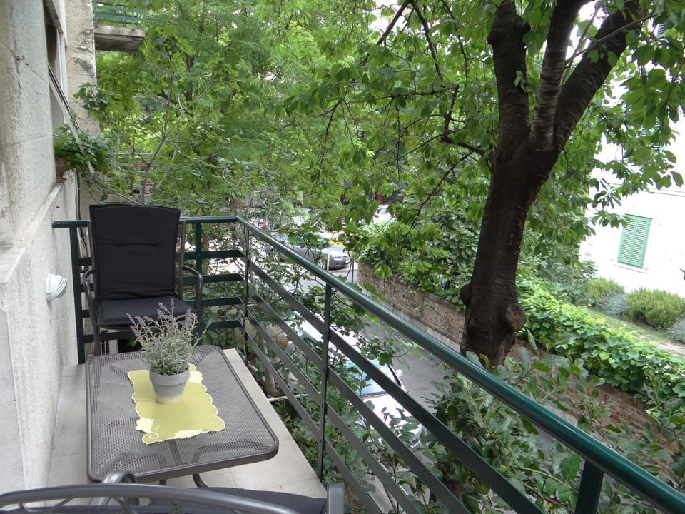 Day, Balcony/Terrace