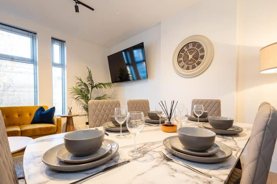 The Withington-Close To Christie & City Centre House in Manchester
