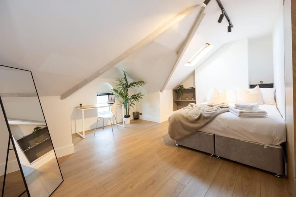 The Withington-Close To Christie & City Centre House in Manchester