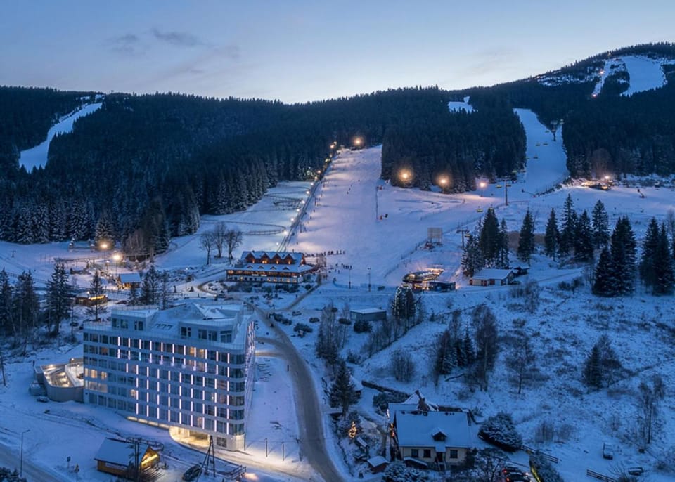 Natural landscape, Winter, Skiing, Mountain view