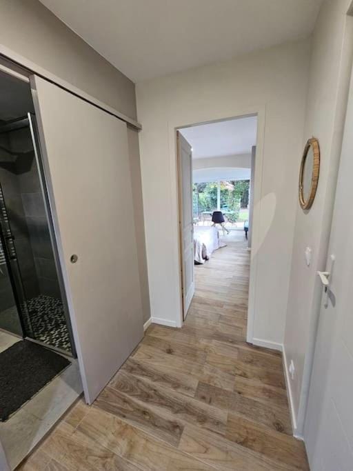 Studio avec terrasse et tonnelle Apartment in Nouvelle-Aquitaine
