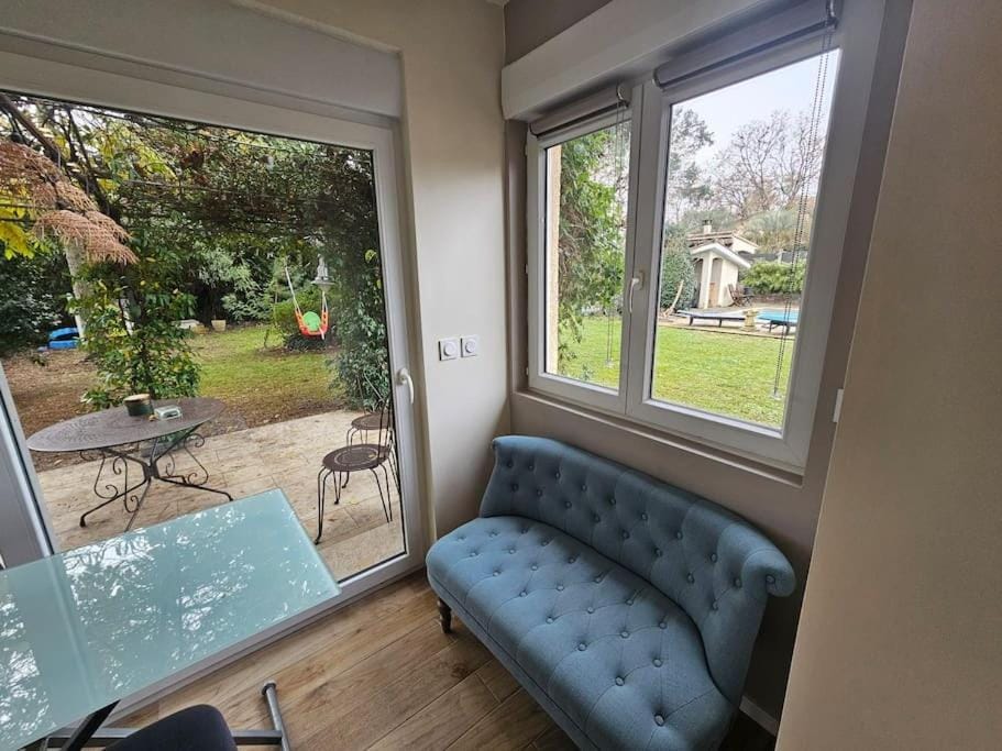 Studio avec terrasse et tonnelle Apartment in Nouvelle-Aquitaine