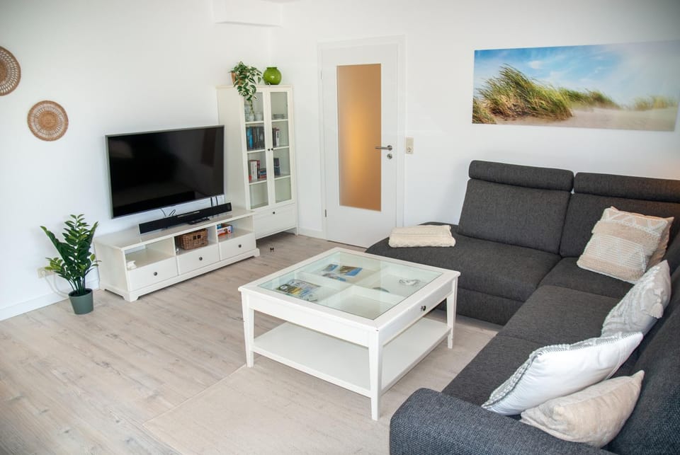 Düne 76 Moderne Ferienwohnung Apartment in Lower Saxony, Germany