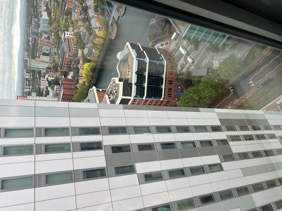 Immaculate 1-Bed Apartment on the 26th floor Apartment in Salford