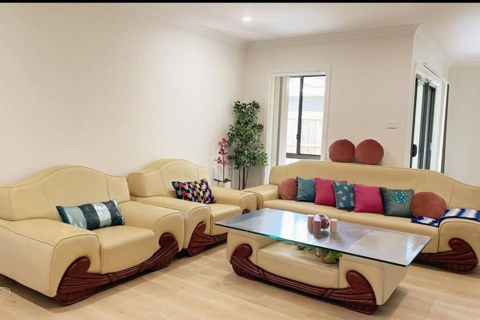MaraylyaBox hillGables Specious 5Br Sweet House Villa in Sydney