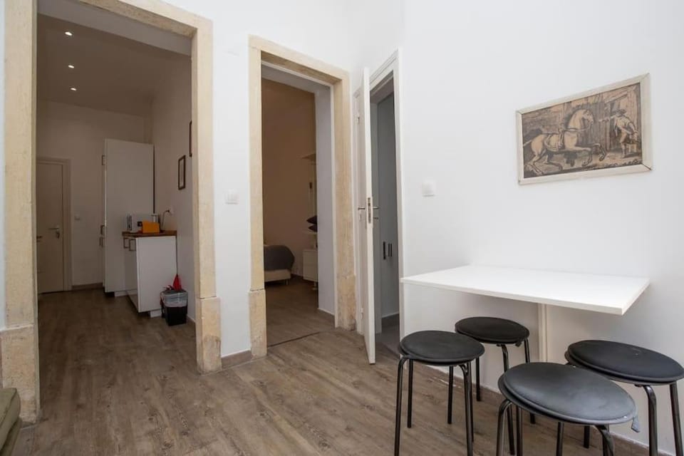Vintage Apartment w/ Terrace Apartment in Lisbon