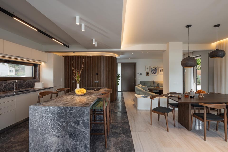 Kitchen or kitchenette, Living room, Dining area
