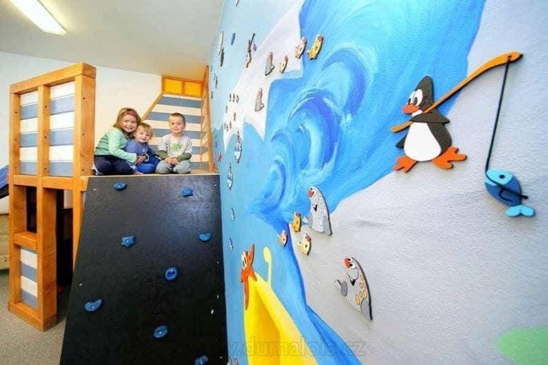 Kids's club