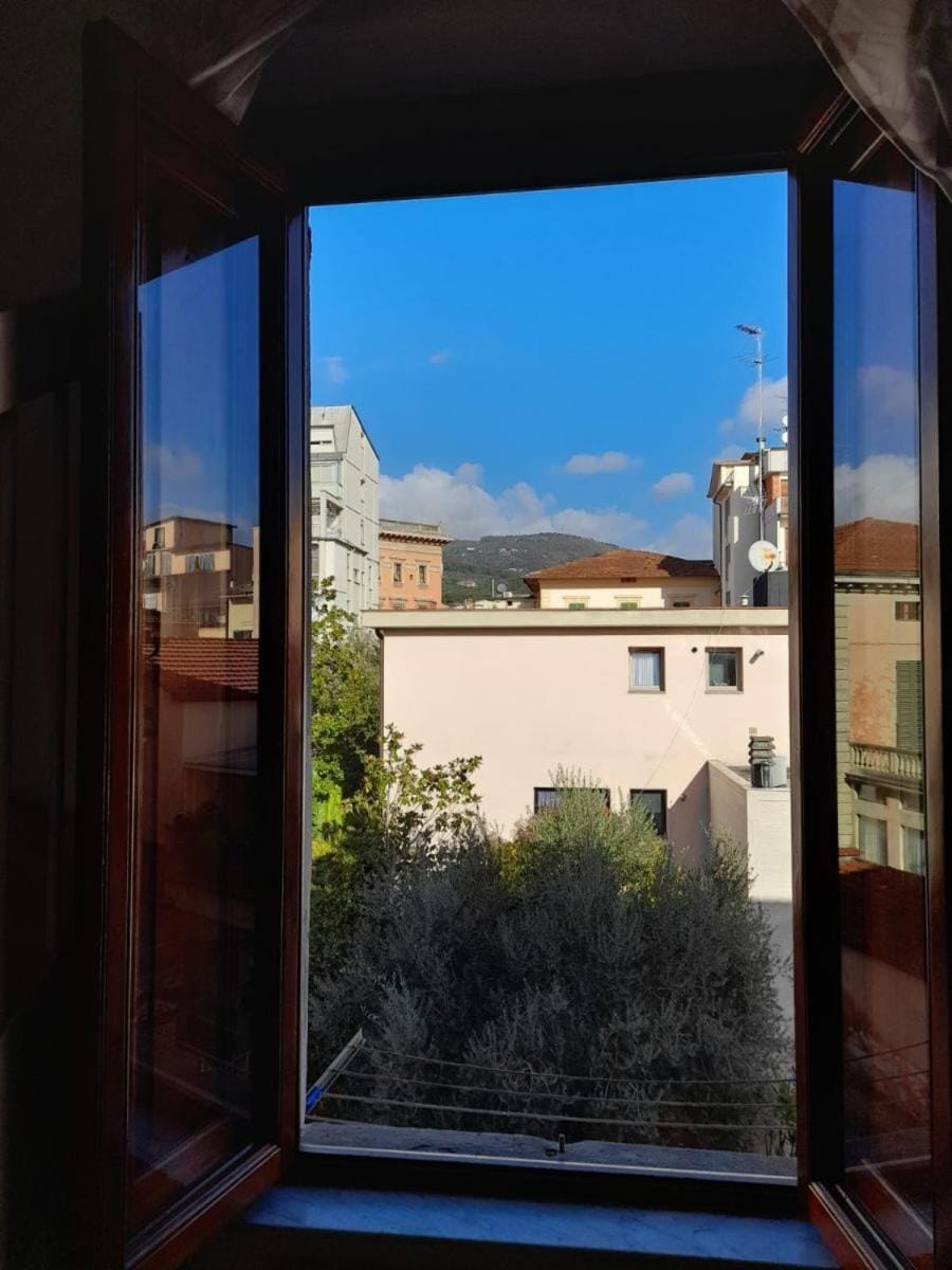 View (from property/room), City view