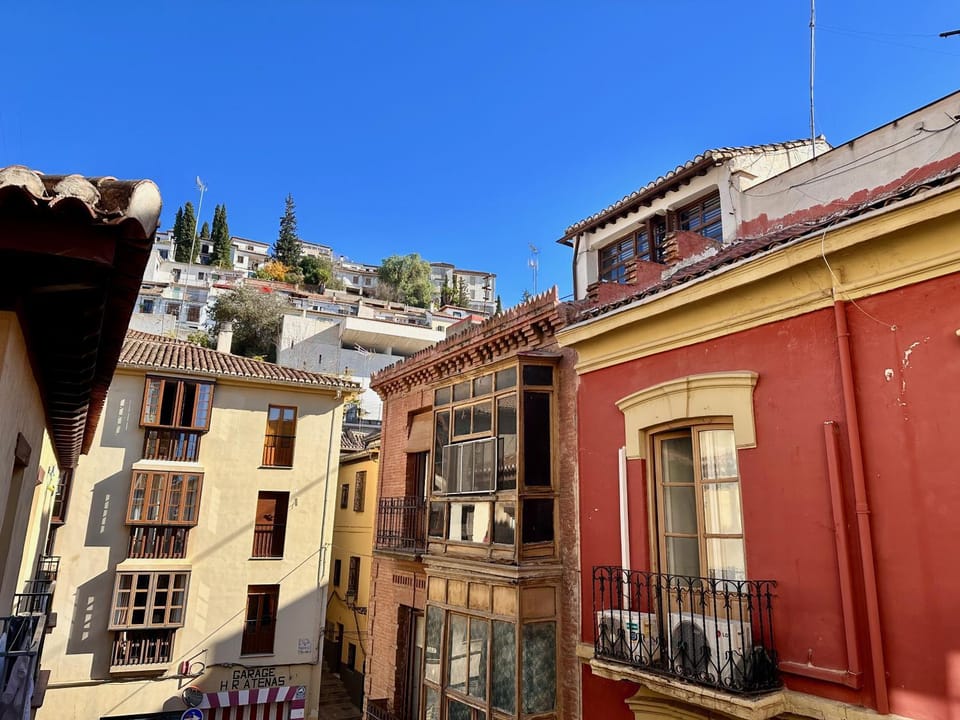 Day, Neighbourhood, City view, Street view