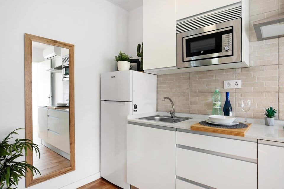 Kitchen or kitchenette, Living room