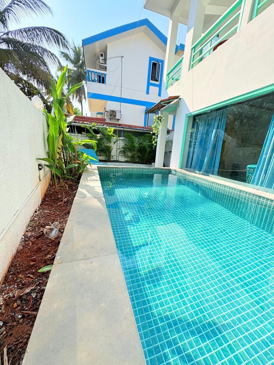 "Villa Ledo Calangute Beach" - 4BHK - Private Plunge pool - Kitchen - Wifi - TV Apartment in Calangute