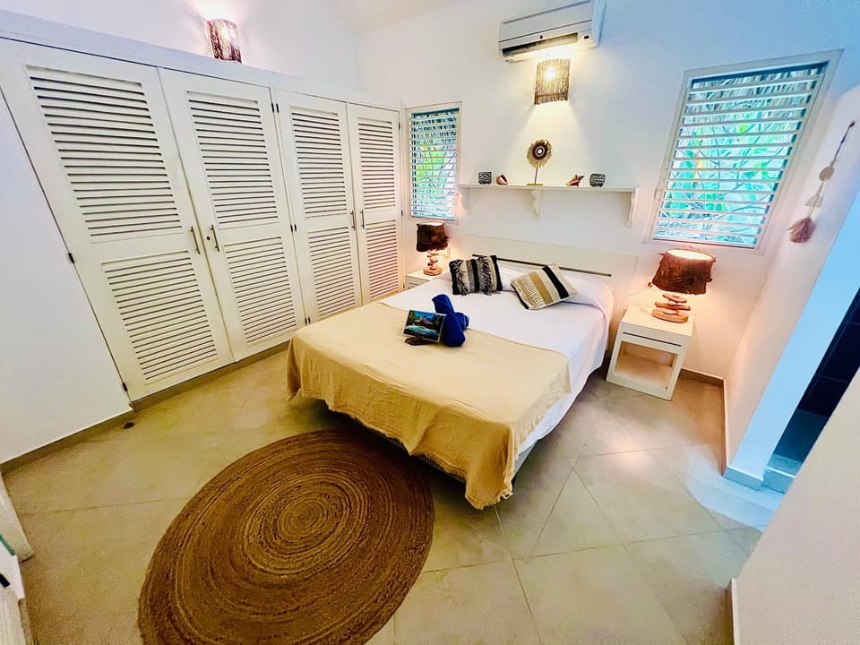 Bed, Photo of the whole room, Bedroom, towels, wardrobe