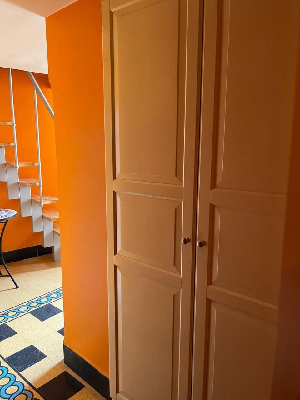 wardrobe