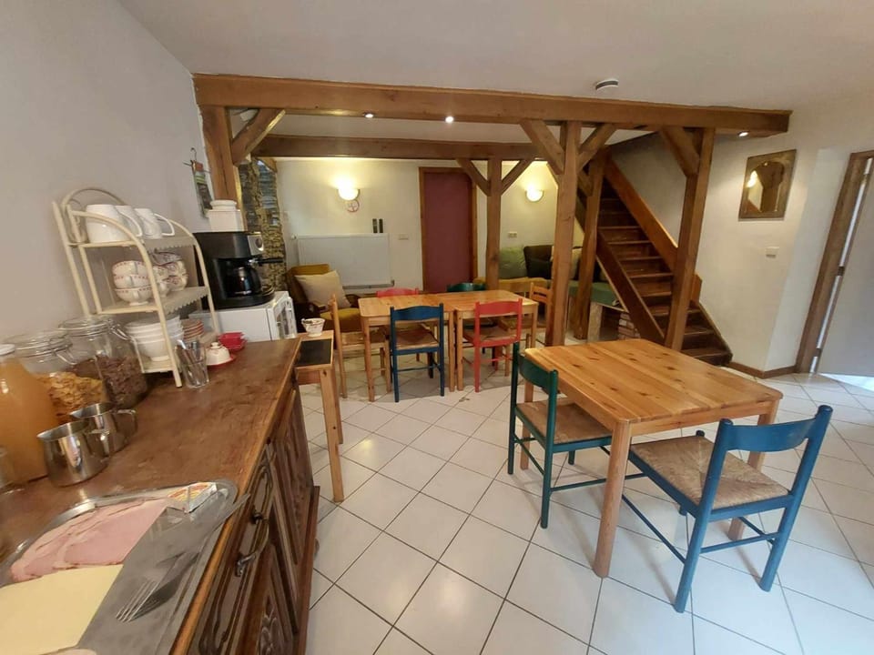 Communal lounge/ TV room, Living room, Seating area, Dining area, Internal: Not applicable to any particular room