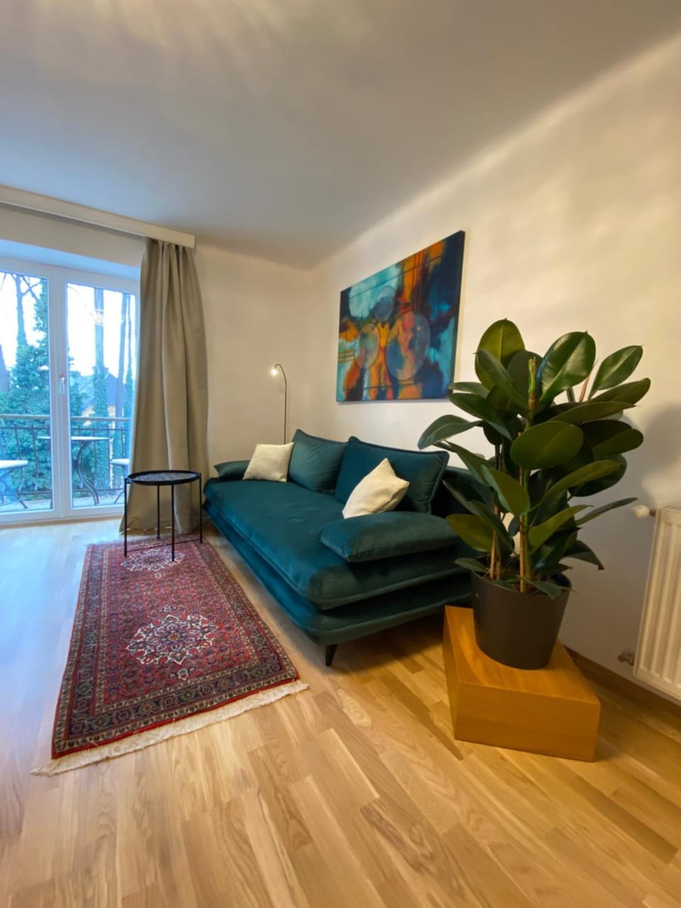 Living room, Seating area, Evening entertainment