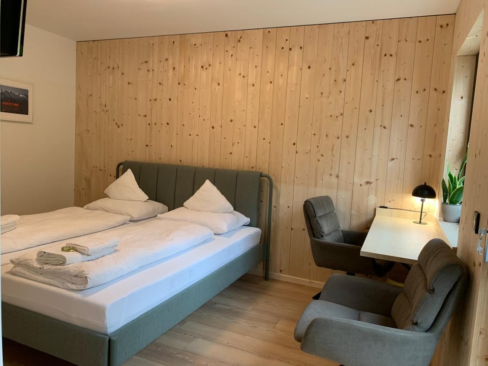 Bed, Seating area, Bedroom