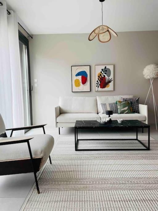 Living room, Decorative detail