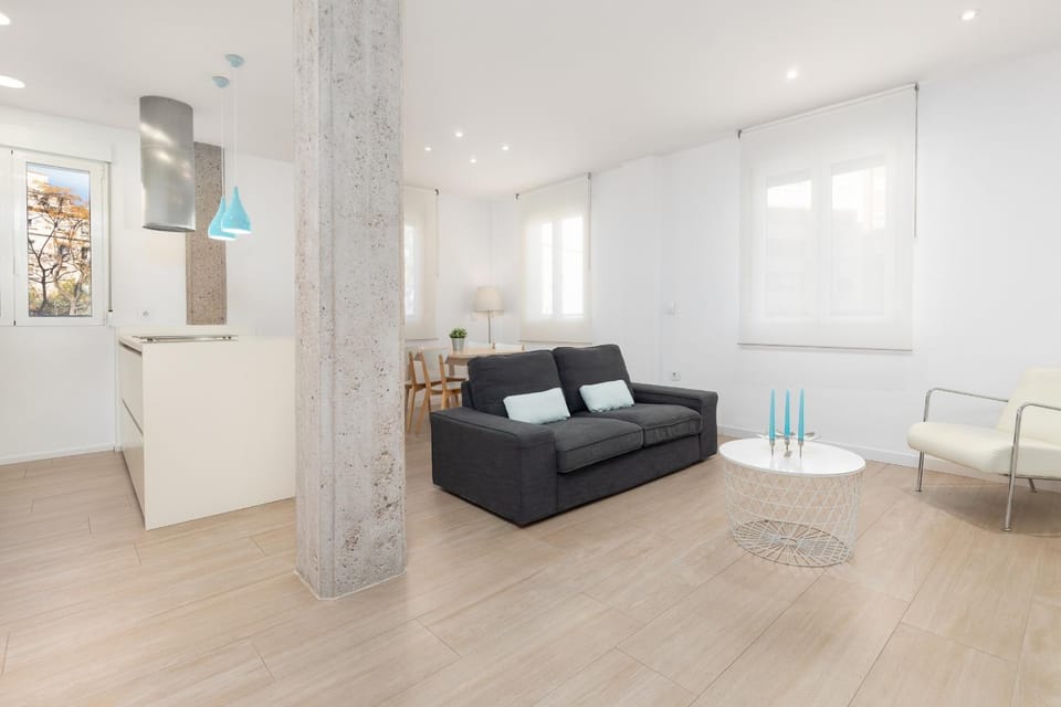 Kitchen or kitchenette, Living room