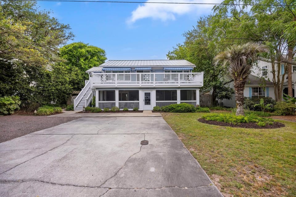CA411: 411 Carolina Blvd. House in Isle of Palms