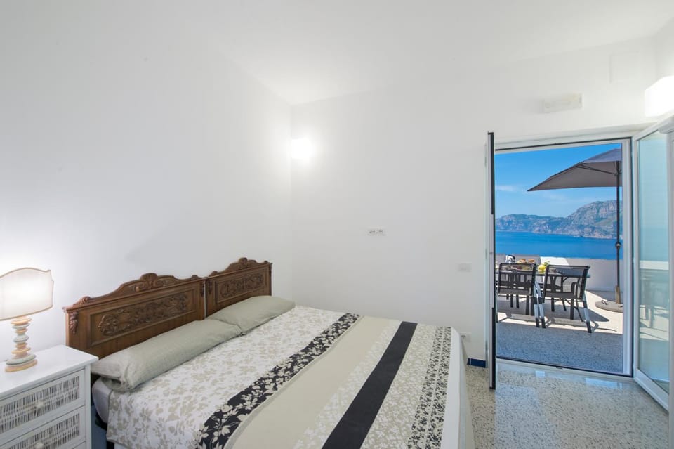 Bedroom, Sea view