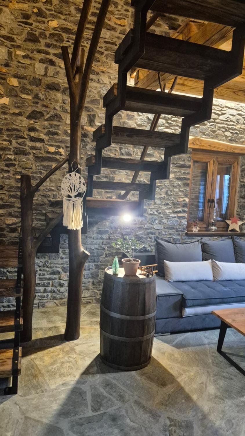 Black Rock Agria House in Magnesia Prefecture, Greece