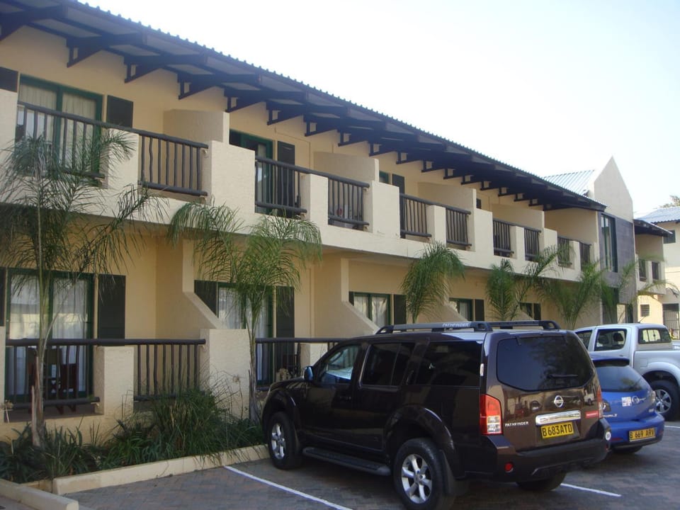 Property building, Day