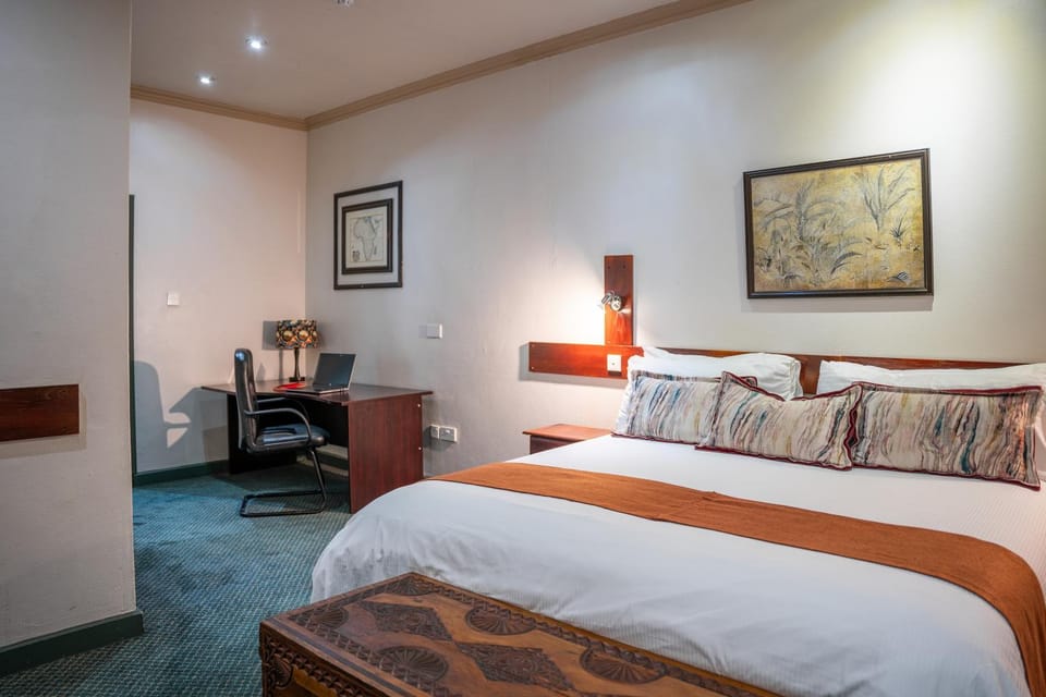 Diggers Inn Nature lodge in Zimbabwe