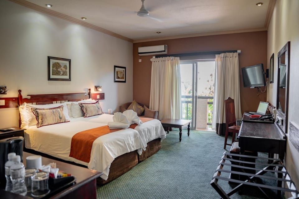 Diggers Inn Nature lodge in Zimbabwe