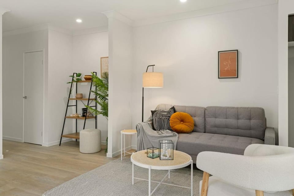 3BR home with cozy interior design House in Brisbane