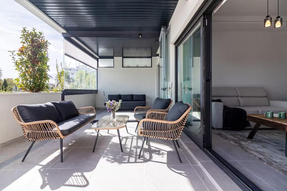 Balcony/Terrace, Balcony/Terrace