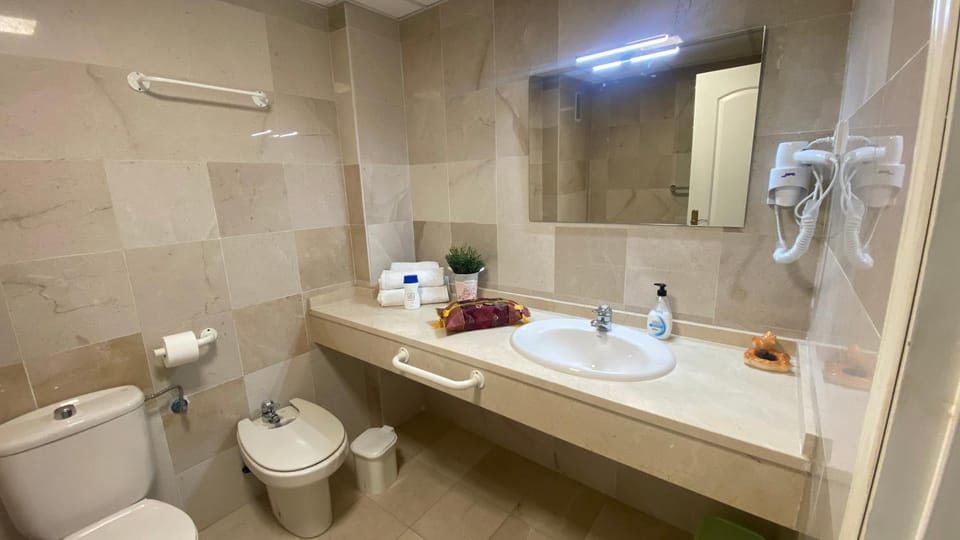 Bathroom, heating