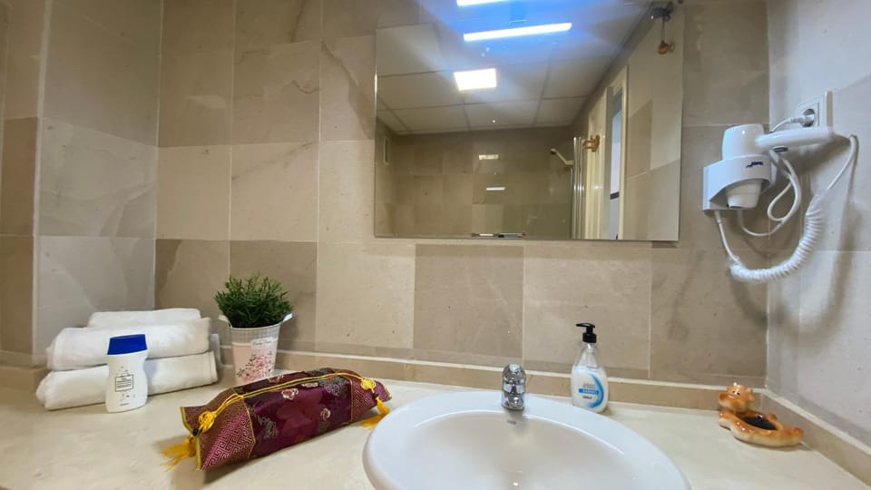 Bathroom, heating