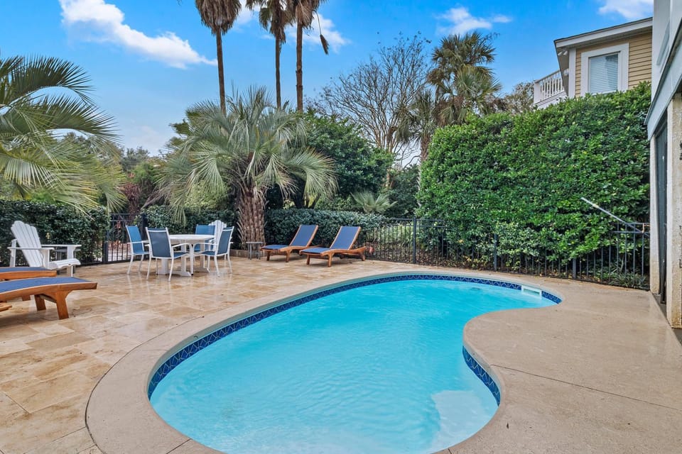YH13: 13 Yacht Harbor House in Isle of Palms
