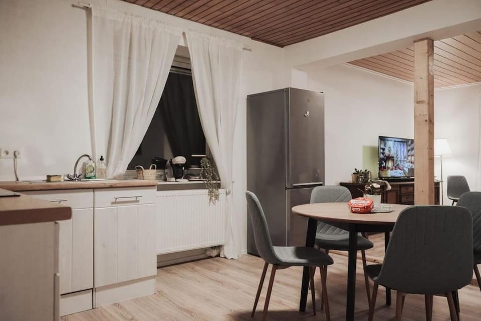 Charmantes & offenes Apartment Apartment in Ramstein-Miesenbach