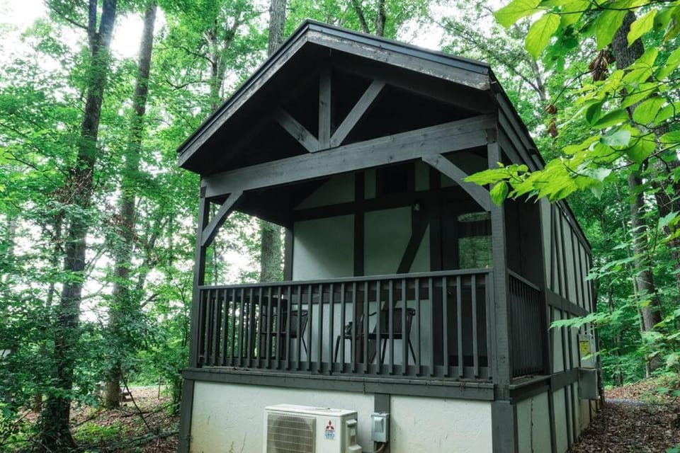 Tiny Home Cottage Near the Smokies #9 Frieda House in Sevier County