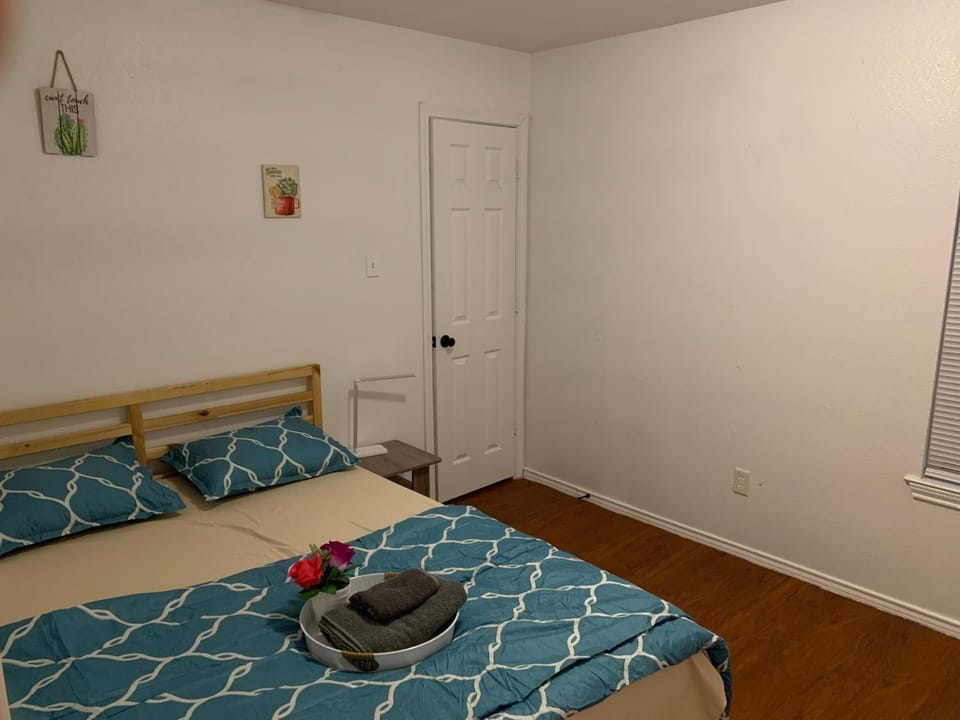 Private room in Dallas near downtown59 Vacation rental in Mesquite