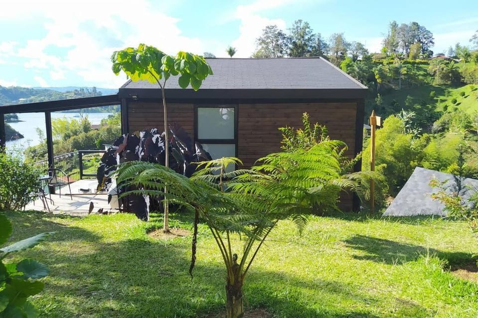 Cabaña con jacuzzi y acceso al embalse Portum III House in Antioquia