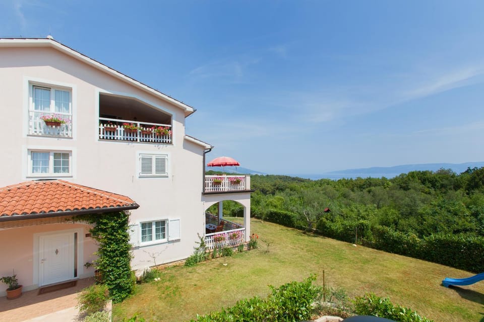 Garden, On site, Sea view