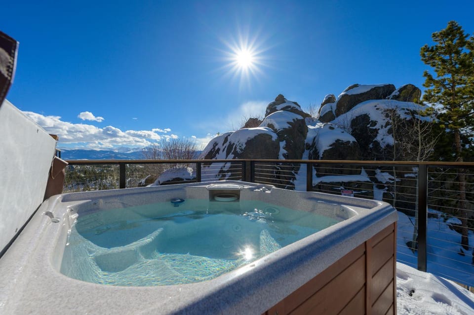 Natural landscape, Winter, Hot Tub, Balcony/Terrace, Mountain view
