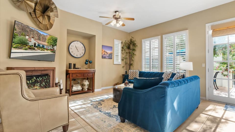 LV313 Legacy Villas Gem: 1-Story Mountain Views Apartment in Indian Wells
