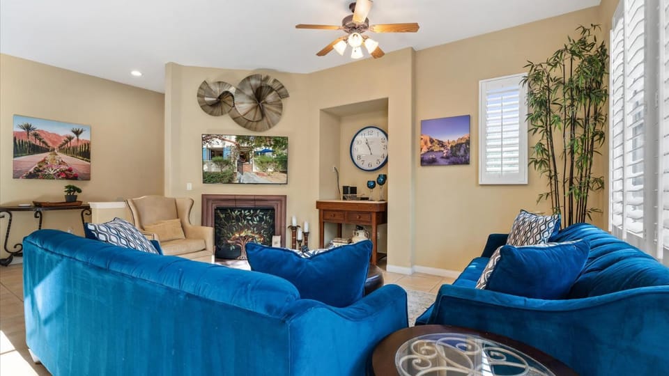 LV313 Legacy Villas Gem: 1-Story Mountain Views Apartment in Indian Wells