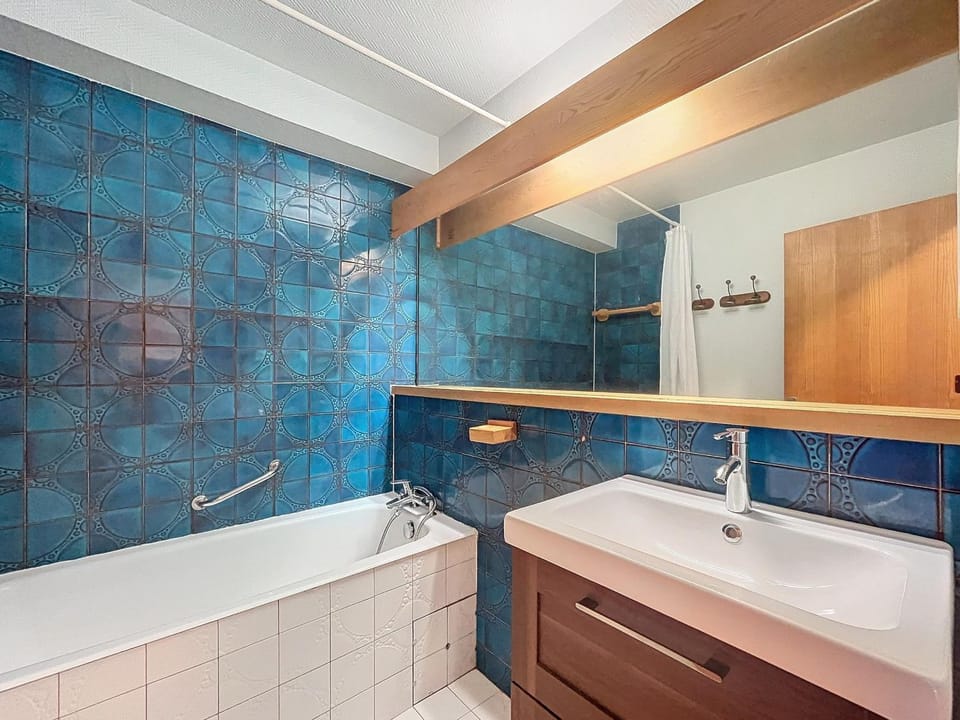 Apt fonctionnel proche pistes, commerces, avec balcon et WiFi à Méribel - FR-1-688-72 Apartment in Les Allues