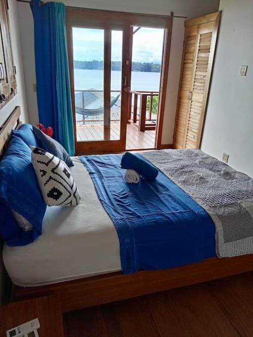 Casa del Cielo House in Bastimentos Island