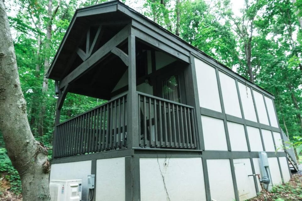 Cozy Cabin Near the Smokies #12 Carlotta Cabin in Sevier County