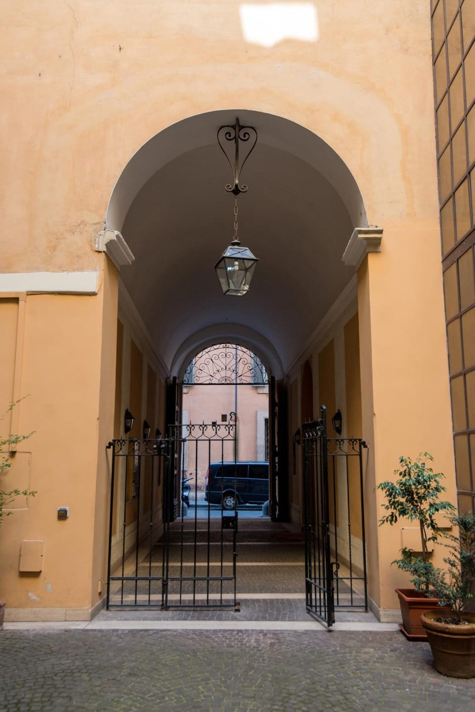 Facade/entrance, View (from property/room)
