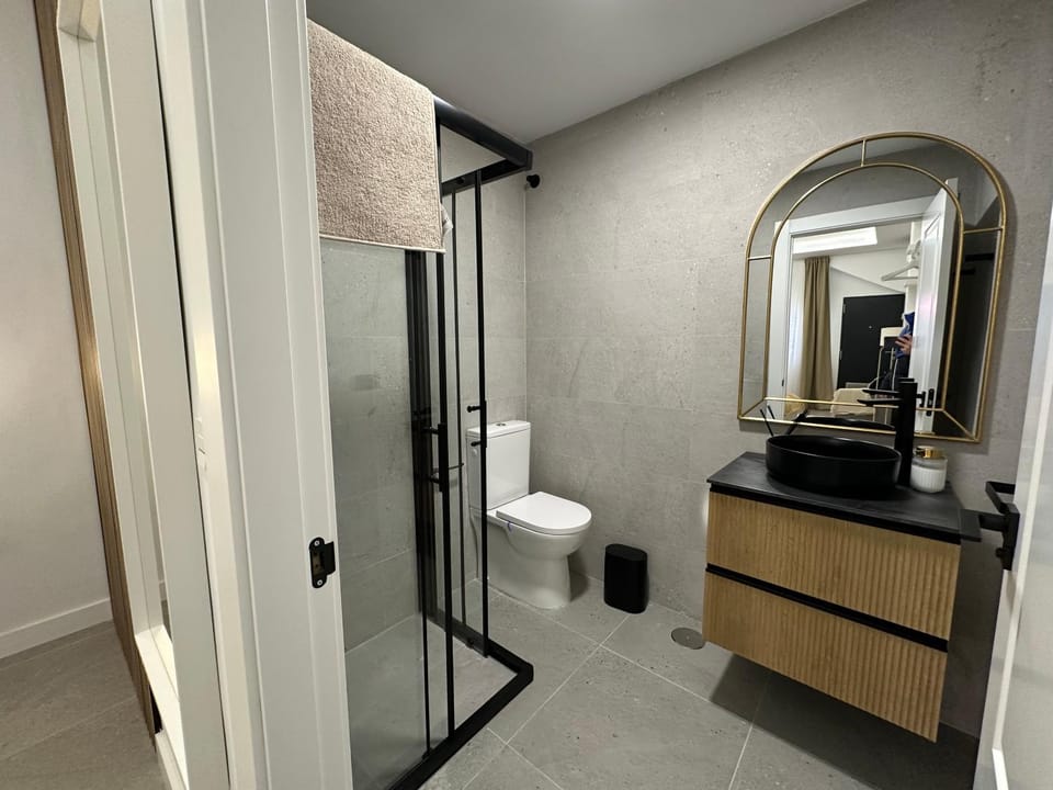 Shower, Bathroom