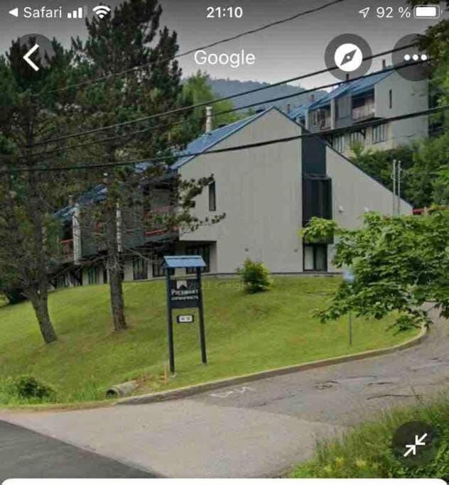 Superbe condo face aux pentes de ski Stoneham!!! Apartment in Quebec