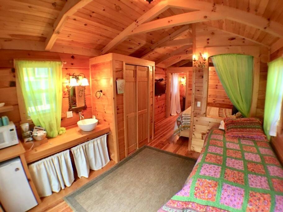 Gypsy Cottage Near the Smokies #14 Hester House in Sevier County