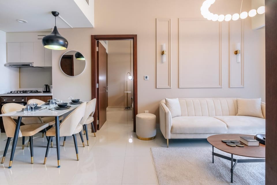 Living room, Seating area, Dining area, kitchen